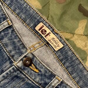 Lei Ashley ultra low rise flap pocket bootcut jeans stretch size 30/28